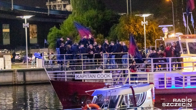 Fot. Robert Stachnik [Radio Szczecin] Nocna feta nad Odrą. Pogoń Szczecin z brązowym medalem [WIDEO, ZDJĘCIA]