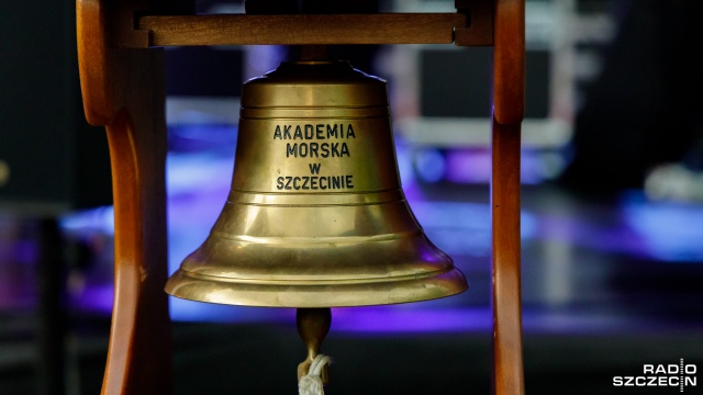 Na scenie ustawionej u stóp Kaplicy Głównej wystąpili artyści Opery na Zamku, a zabrzmiało między innymi "Requiem" Charlesa Gounoda. Fot. Robert Stachnik [Radio Szczecin] "Tym, którzy nie powrócili z morza" [ZDJĘCIA]