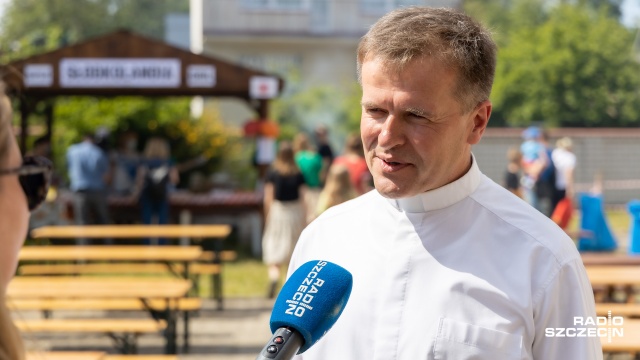 Fot. Robert Stachnik [Radio Szczecin] "To bardzo dobra parafia". Jubileusz w Dąbiu [WIDEO, ZDJĘCIA]