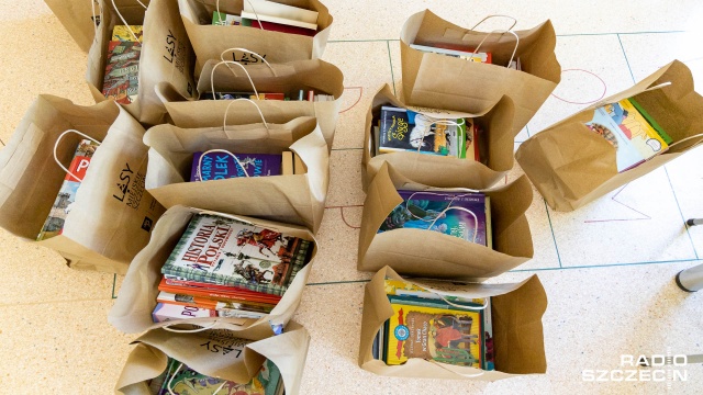 Fot. Robert Stachnik [Radio Szczecin] Leśnicy zbierają książki dla szkół [ZDJĘCIA]