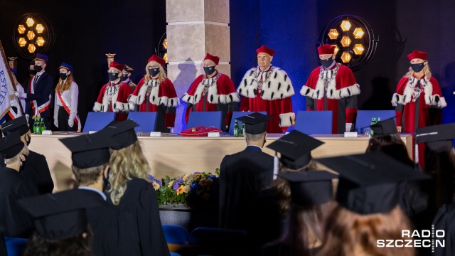 Fot. Robert Stachnik [Radio Szczecin] Symboliczne pożegnanie studentów US [ZDJĘCIA]