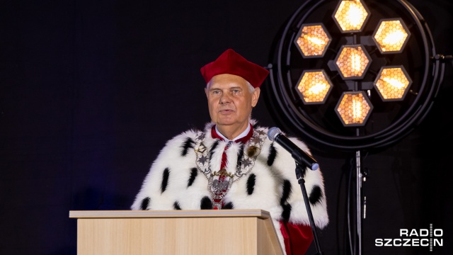 Fot. Robert Stachnik [Radio Szczecin] Symboliczne pożegnanie studentów US [ZDJĘCIA]