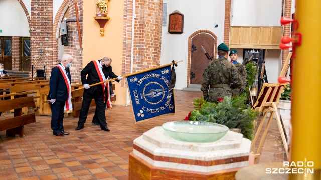 Fot. Robert Stachnik [Radio Szczecin] Ostatnie pożegnanie Władysława Lisewskiego [ZDJĘCIA]