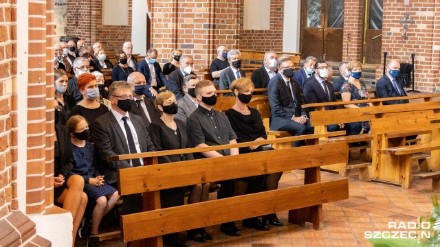 Fot. Robert Stachnik [Radio Szczecin] Ostatnie pożegnanie Władysława Lisewskiego [ZDJĘCIA]