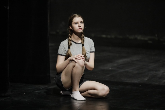 Fot. https://www.facebook.com/Teatr.Lalek.Pleciuga/ Młodzież stawia pierwsze kroki na deskach teatru [ZDJĘCIA]