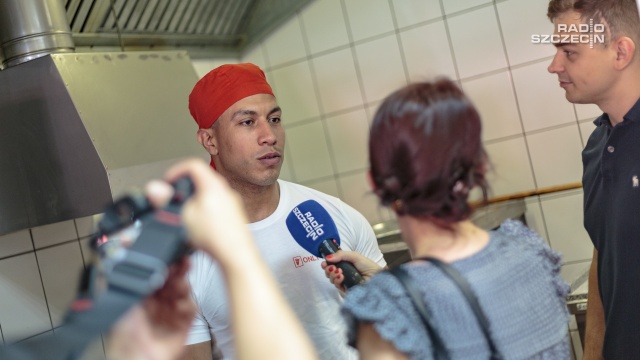 Fot. Mateusz Papke [Radio Szczecin] Kebabowe przysmaki w "Przepisie na sobotę" [WIDEO, ZDJĘCIA]