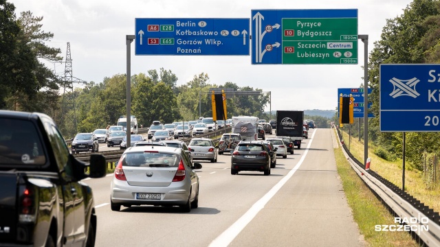 Fot. Robert Stachnik [Radio Szczecin] Jeśli weekend, to i utrudnienia na drogach [AKTUALIZACJE, ZDJĘCIA]