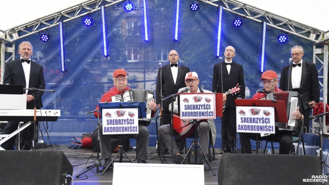 Fot. Kamila Kozioł [Radio Szczecin] "My, Pierwsza Brygada" i inne pieśni patriotyczne rozbrzmiały w Szczecinie [WIDEO, ZDJĘCIA]