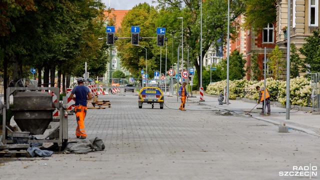Fot. Robert Stachnik [Radio Szczecin] Zmiany w alei Jana Pawła II. Sprawdź, jak jechać [ZDJĘCIA]