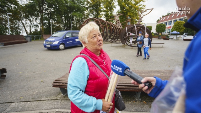 Akcja "Parawany za paragony" organizowana jest przez Krajową Administrację Skarbową oraz Ministerstwo Finansów. Fot. Mateusz Papke [Radio Szczecin] Parawany i paragony - Radio Szczecin dziś w Rewalu [WIDEO, ZDJĘCIA]