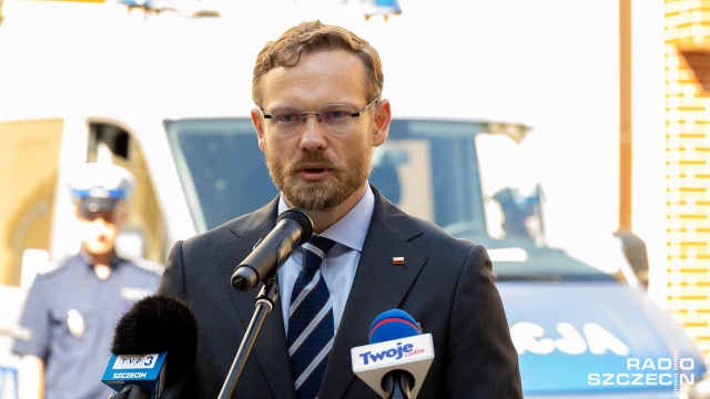 Fot. Robert Stachnik [Radio Szczecin] Siedemnaście nowych radiowozów dla policji [ZDJĘCIA]