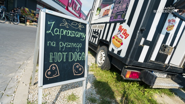 Fot. Mateusz Papke [Radio Szczecin] Hot dogi w rytmie hip-hopu w "Przepisie na Sobotę" [WIDEO, ZDJĘCIA]
