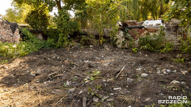 Fot. Robert Stachnik [Radio Szczecin] Zabytkowa kamienica w Podjuchach do kupienia za bezcen [ZDJĘCIA]