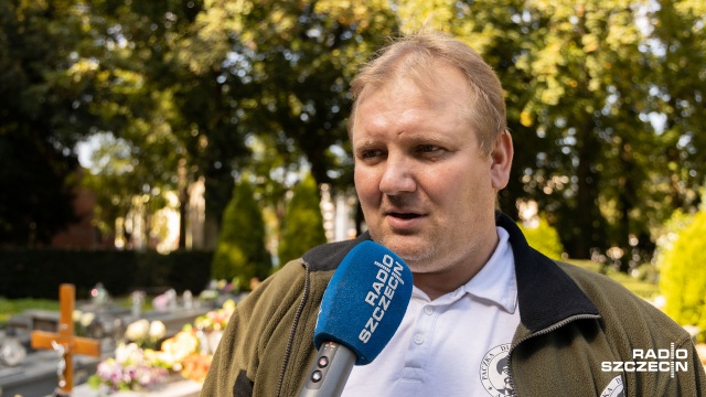 Fot. Robert Stachnik [Radio Szczecin] "To jest historia państwa polskiego, powinniśmy o te groby dbać" [ZDJĘCIA]
