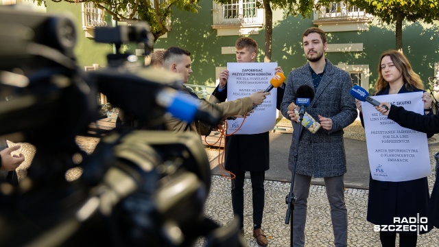 Nagrodę "Wielkiego Korkowego" wręczy prezydentowi Szczecina, Piotrowi Krzystkowi młodzieżówka PiS. Fot. Robert Stachnik [Radio Szczecin] Piotr "Wielki Korkowy" Krzystek [WIDEO, ZDJĘCIA]