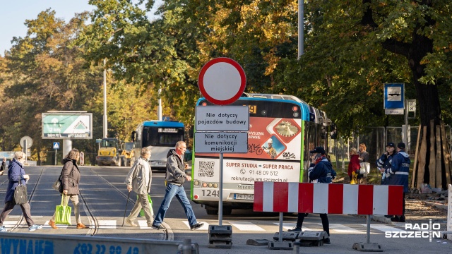 Fot. Robert Stachnik [Radio Szczecin] Zmiany komunikacyjne zaskoczyły część mieszkańców miasta [WIDEO, ZDJĘCIA]