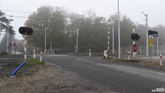 Fot. Kamila Kozioł [Radio Szczecin] Zamknięty przejazd. Kierowcy muszą wybrać objazd [ZDJĘCIA]