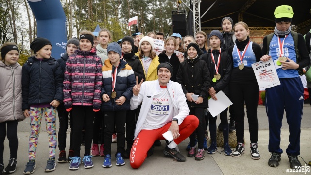 33 Goleniowska Mila. Fot. Kamila Kozioł [Radio Szczecin] 33. Goleniowska Mila Niepodległości. Ale w Szczecinie też biegali... [ZDJĘCIA]