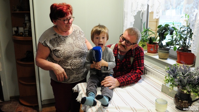 Trzyletni Antoś z Podgrodzia koło Nowego Warpna szuka nowych, kochających rodziców. Fot. Marcin Kokolus [Radio Szczecin] Trzylatek w poszukiwaniu nowego domu, opieki i miłości [ZDJĘCIA]