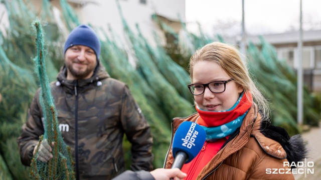 Fot. Robert Stachnik [Radio Szczecin] Oddaj krew i odbierz świąteczne drzewko [WIDEO, ZDJĘCIA]