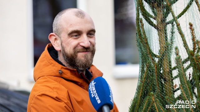 Fot. Robert Stachnik [Radio Szczecin] Oddaj krew i odbierz świąteczne drzewko [WIDEO, ZDJĘCIA]
