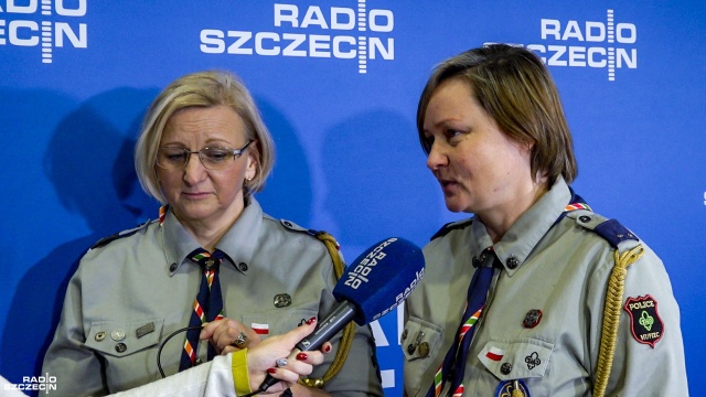 Fot. Wojciech Ochrymiuk [Radio Szczecin] Światełko z Betlejem już w Szczecinie. Dzielimy się nim w Radiu Szczecin [WIDEO, ZDJĘCIA]