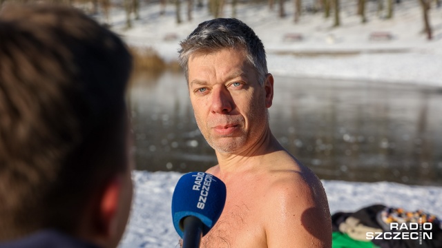 Fot. Robert Stachnik [Radio Szczecin] Morsy świętowały w Jeziorze Głębokie [WIDEO, ZDJĘCIA]