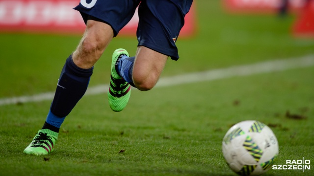 29 piłkarzy wzięło udział w pierwszym w Nowym Roku treningu Błękitnych Stargard. W inauguracyjnych zajęciach drugoligowca na euroboisku ze sztuczną nawierzchnią uczestniczył nowy zawodnik Adrian Kwiatkowski.