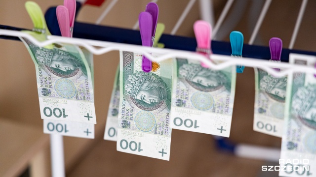 Od północy przedsiębiorcy mogą składać wnioski o pomoc z Tarczy Finansowej 2.0 Polskiego Funduszu Rozwoju. To dwadzieścia miliardów złotych państwowego wsparcia skierowanego do mikro, małych i średnich firm.