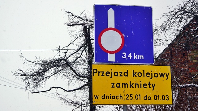Rozpoczyna się kolejny etap przebudowy linii kolejowej ze Szczecina do Poznania. Tym razem chodzi o przejazd kolejowo-drogowy w Miedwiecku w gminie Kobylanka.