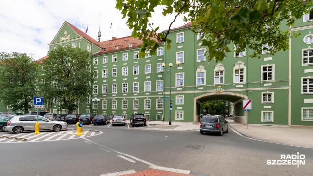 Obywatelska propozycja odsunięcia w czasie podwyżki w Strefie Płatnego Parkowania, nowa propozycja dla Sióstr Misjonarek Miłości, które na Łasztowni pomagają bezdomnym - między innymi takimi uchwałami zajmą się we wtorek szczecińscy radni.