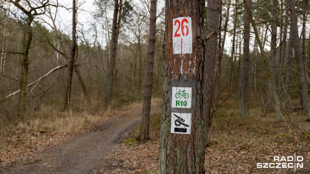 Wyczekiwana przez turystów i mieszkańców ścieżka rowerowa, która połączy prawobrzeżną część Świnoujścia z Międzyzdrojami stoi pod znakiem zapytania.