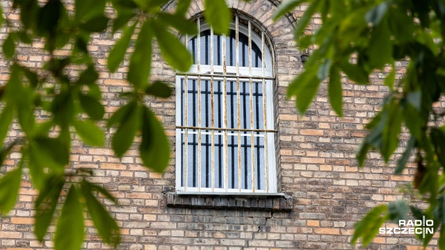 Mężczyzna, który na pasach potrącił w Sławnie dwoje dzieci, usłyszał zarzuty. Sprawca przyznał się do winy.