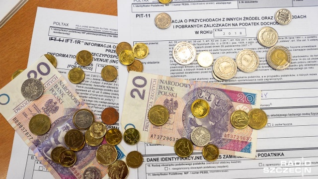 Od poniedziałku możemy rozliczać podatek za ubiegły rok w usłudze Twój e-PIT. Jest ona dostępna na stronie internetowej podatki.gov.pl.