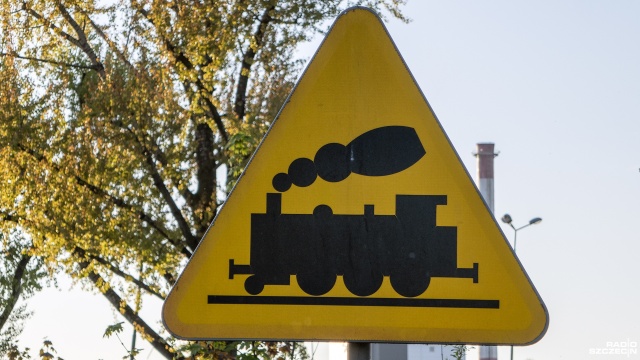 Są chętni na przebudowę dojazdu do nowego mostu kolejowego w Kostrzynie nad Odrą. Chodzi o przebudowę torów oraz rozbiórkę istniejącego i budowę wiaduktu na Warcie i Odrze. Strona niemiecka planuje natomiast postawienie nowej konstrukcji mostu.