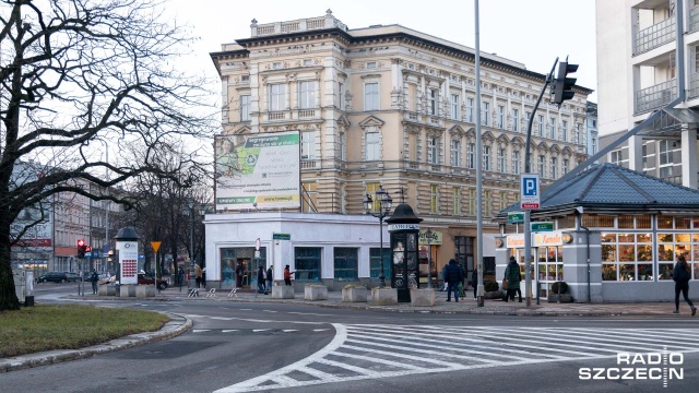 Właściciel dotrzymał słowa, przemalował elewację kamienicy przy deptaku Bogusława w Szczecinie.
