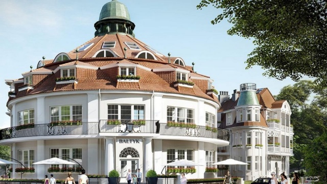 Kiedyś był nazywany perłą, niszczał przez wiele lat - hotel Bałtyk w Międzyzdrojach odzyskuje blask.