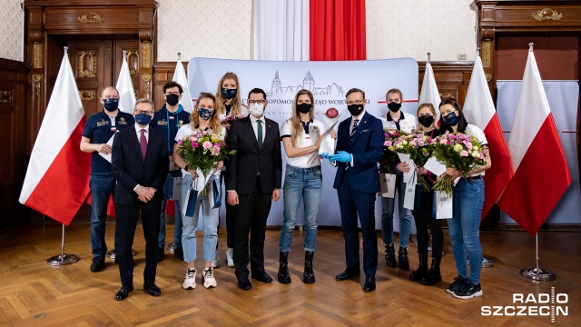 W Urzędzie Wojewódzkim odbyła się uroczystość z okazji zdobycia Pucharu Polski przez siatkarki Grupy Azoty Chemika Police. Sportowego sukcesu gratulował zawodniczkom wojewoda zachodniopomorski Zbigniew Bogucki.