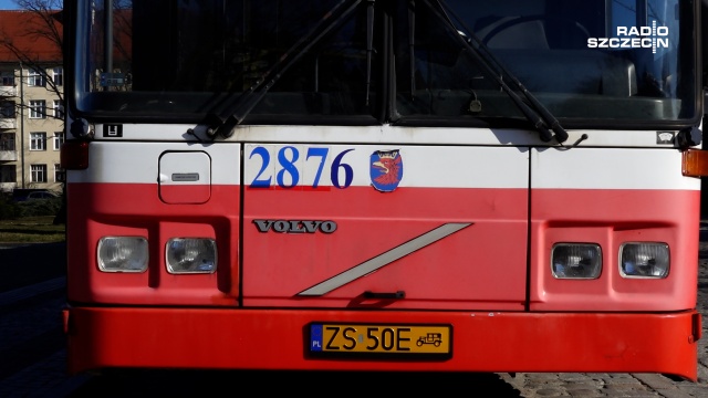 W weekendowych rozkładach jazdy do taboru komunikacji miejskiej dołącza Volvo B10M. Będzie go można zobaczyć między innymi na Łasztowni czy Wałach Chrobrego.