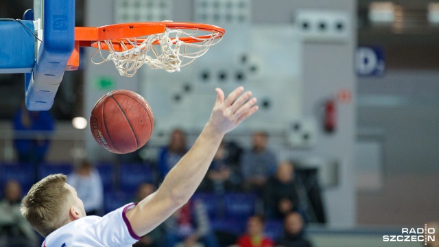 Już tylko trzy mecze pozostały koszykarzom PGE Spójni do zakończenia sezonu zasadniczego rozgrywek o mistrzostwo Polski.