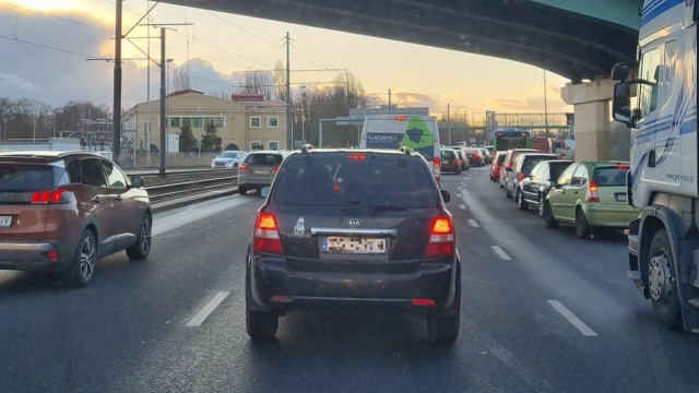 Potężne korki w obu kierunkach między Prawobrzeżem a Lewobrzeżem Szczecina.