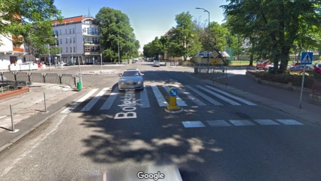 Będzie nowe rondo, strefa 30 i wyniesione przejścia dla pieszych. Chodzi o skrzyżowanie ulic Bolesława Śmiałego, Żółkiewskiego i Chodkiewicza w Szczecinie.
