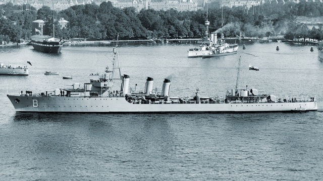 45 lat temu z floty polskiej Marynarki Wojennej wykreślono okręt ORP Burza. To jeden z trzech sławnych niszczycieli wybudowanych przed wojną, które odpłynęły do Wielkiej Brytanii.