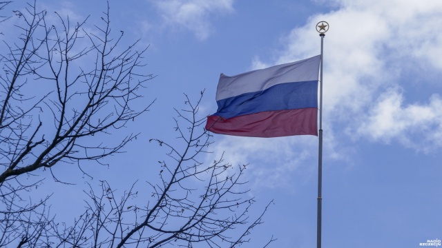 Rosyjskie MSZ wezwało na rozmowę amerykańskiego ambasadora Johna Sullivana. Ma to związek z ogłoszonymi przez Stany Zjednoczone nowymi sankcjami wobec Rosji. Kreml zapowiedział, że przygotowuje adekwatną odpowiedź, a rzeczniczka resortu spraw zagranicznych Marija Zacharowa oświadczyła, że kontrreakcja Moskwy będzie nieodwracalna.