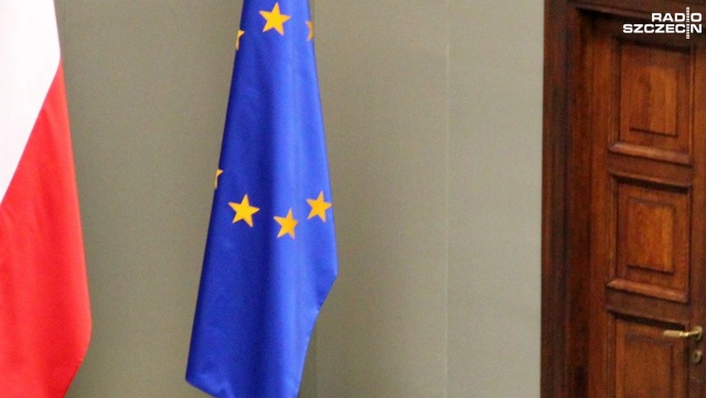 Resort dyplomacji przypomina o rocznicy wstąpienia Polski do UE. Dziś mija 17 lat od przystąpienia Polski do Unii Europejskiej - wspólnoty opartej na wspólnych wartościach i wzajemnym szacunku jej członków.