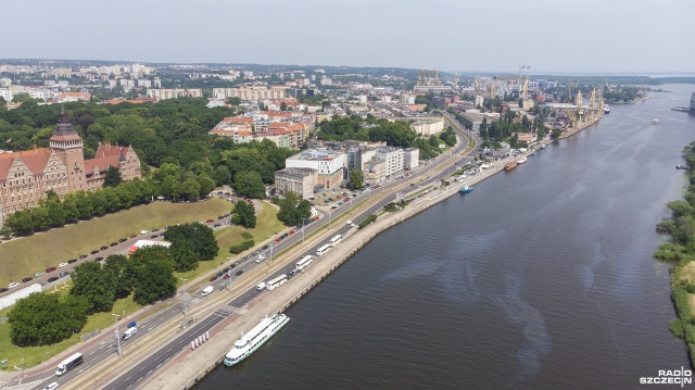 W najbliższym czasie ma zostać podpisana umowa na modernizację ostróg regulacyjnych na Odrze granicznej - zapowiedział podczas konsultacji Stop powodzi Marek Duklanowski, dyrektor Wód Polskich w Szczecinie.