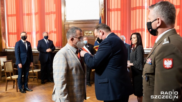 Dla wolności i dla niepodległości byli w stanie uczynić wszystko, poświęcić nawet zdrowie i życie. Tak o osobach represjonowanych w Grudniu 03970 i w Styczniu 03971 roku mówił w poniedziałek szef Urzędu do Spraw Kombatantów Jan Józef Kasprzyk.