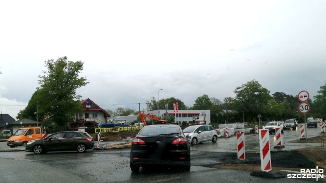 Uwaga kierowcy wybierający się nad morze. Zmiany przy wjeździe do Kołobrzegu od strony węzła wschodniego drogi S6.