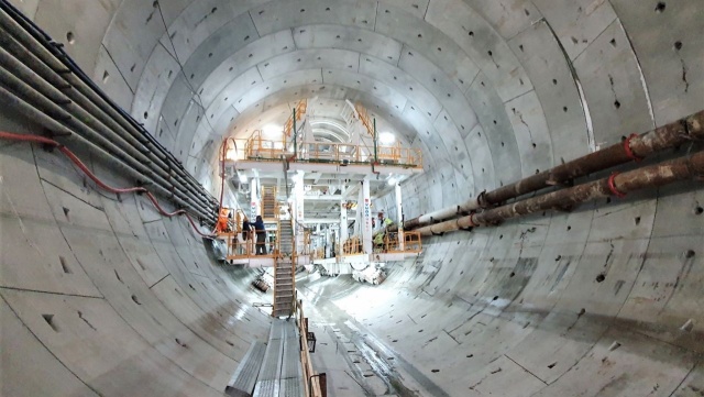 Wykonawca odpowiedzialny za budowę tunelu w Świnoujściu poinformował o postępie prac.