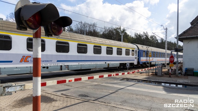 Przejazd kolejowy w Zdunowie został zamknięty